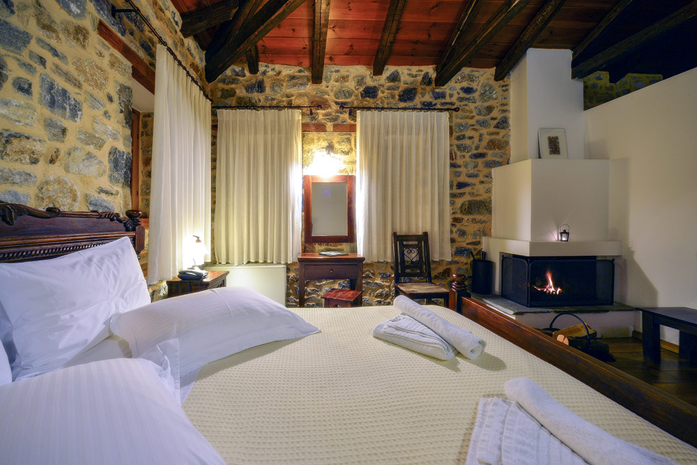 Deluxe Double Room with a fireplace